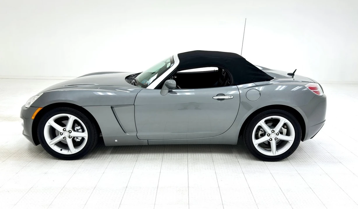 2007 Saturn Sky - Image 3 of 12