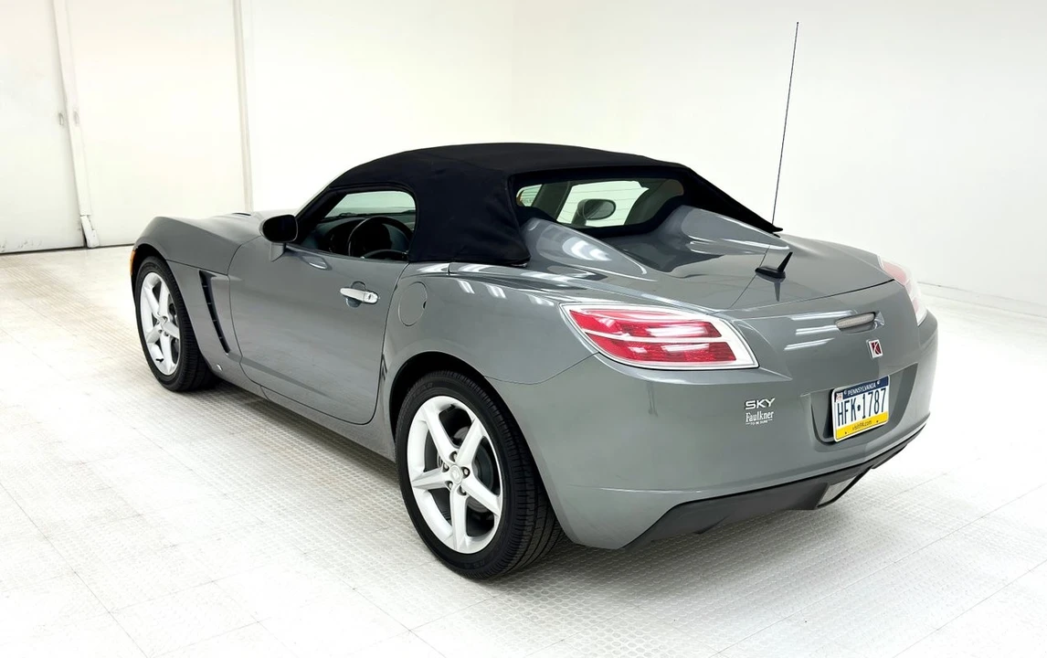 2007 Saturn Sky - Image 5 of 12