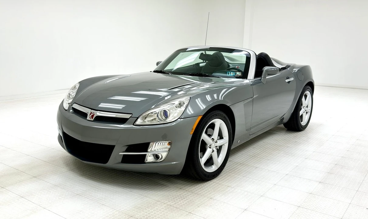 2007 Saturn Sky - Image 2 of 12