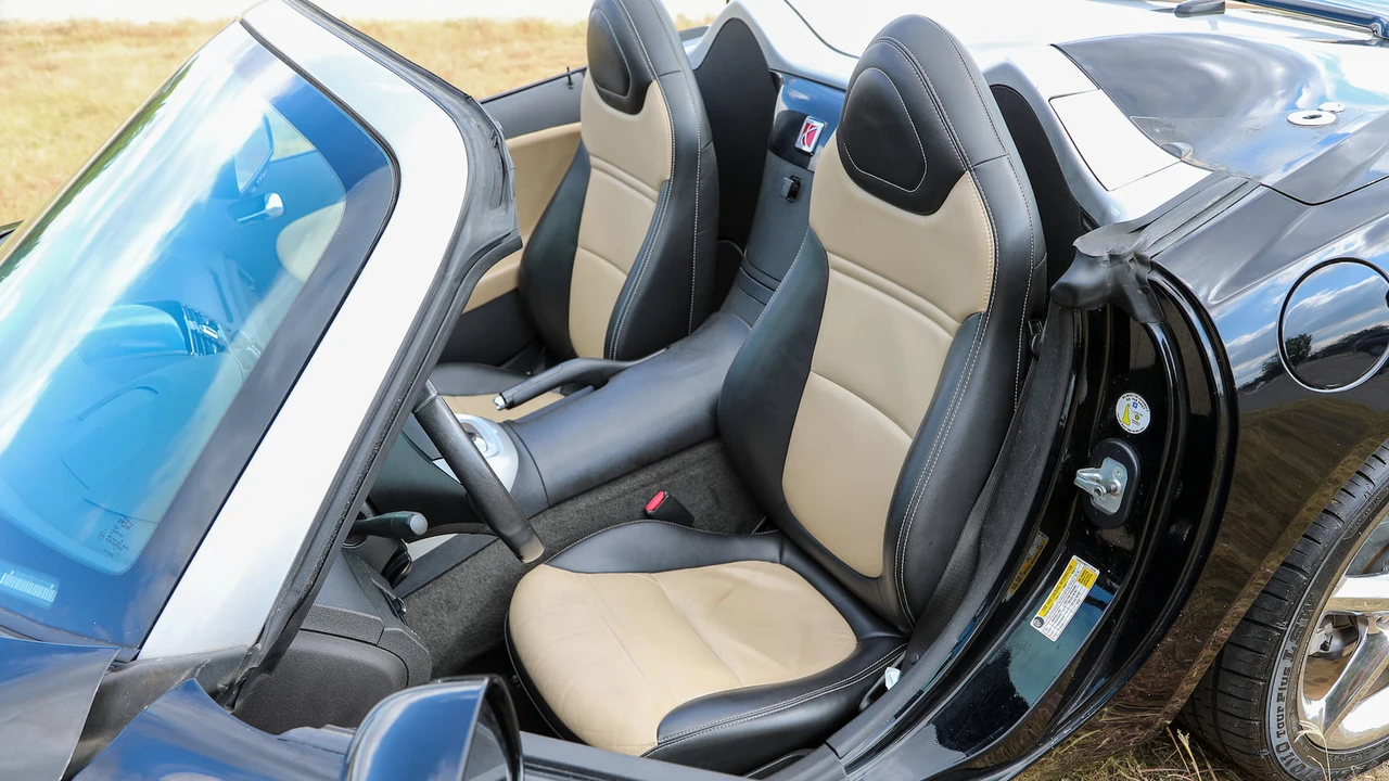 2007 Saturn Sky - Image 5 of 25