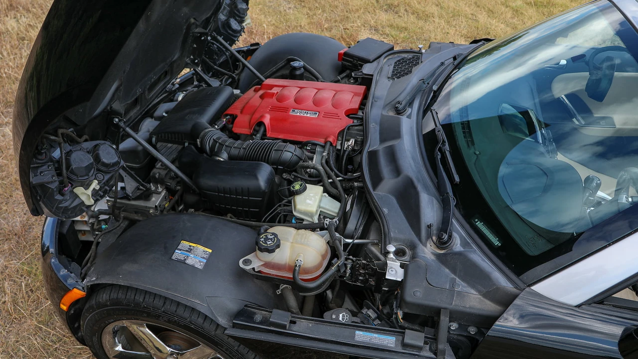 2007 Saturn Sky - Image 8 of 25
