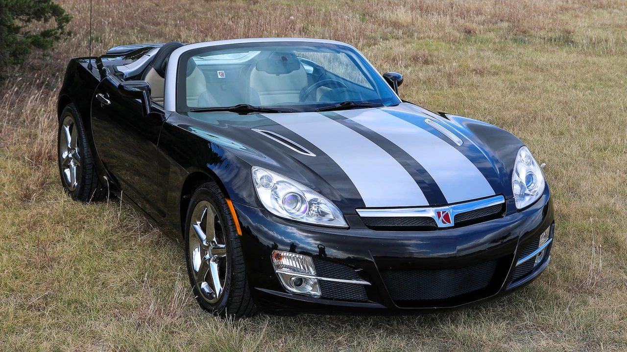 2007 Saturn Sky - Image 16 of 25