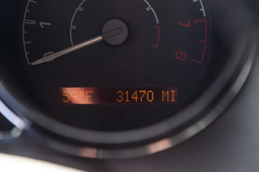 2007 Saturn Sky - Image 15 of 24