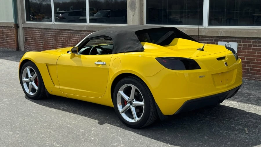 2007 Saturn Sky - Image 6 of 11