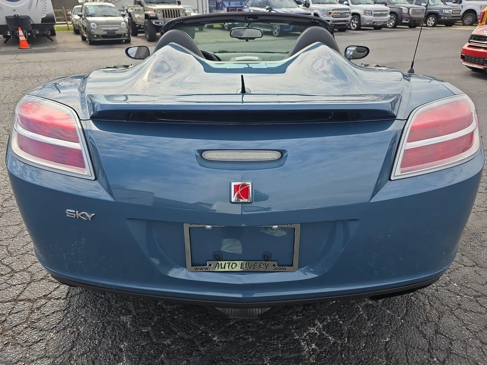 2007 Saturn Sky - Image 14 of 21