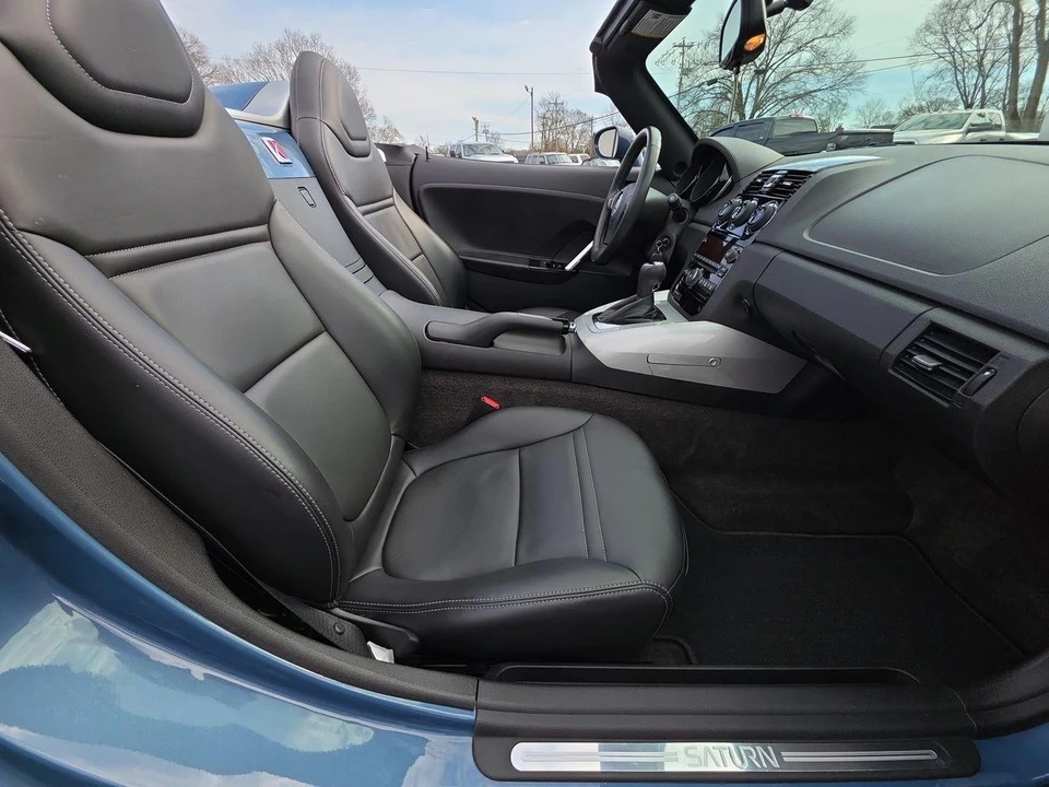 2007 Saturn Sky - Image 8 of 21