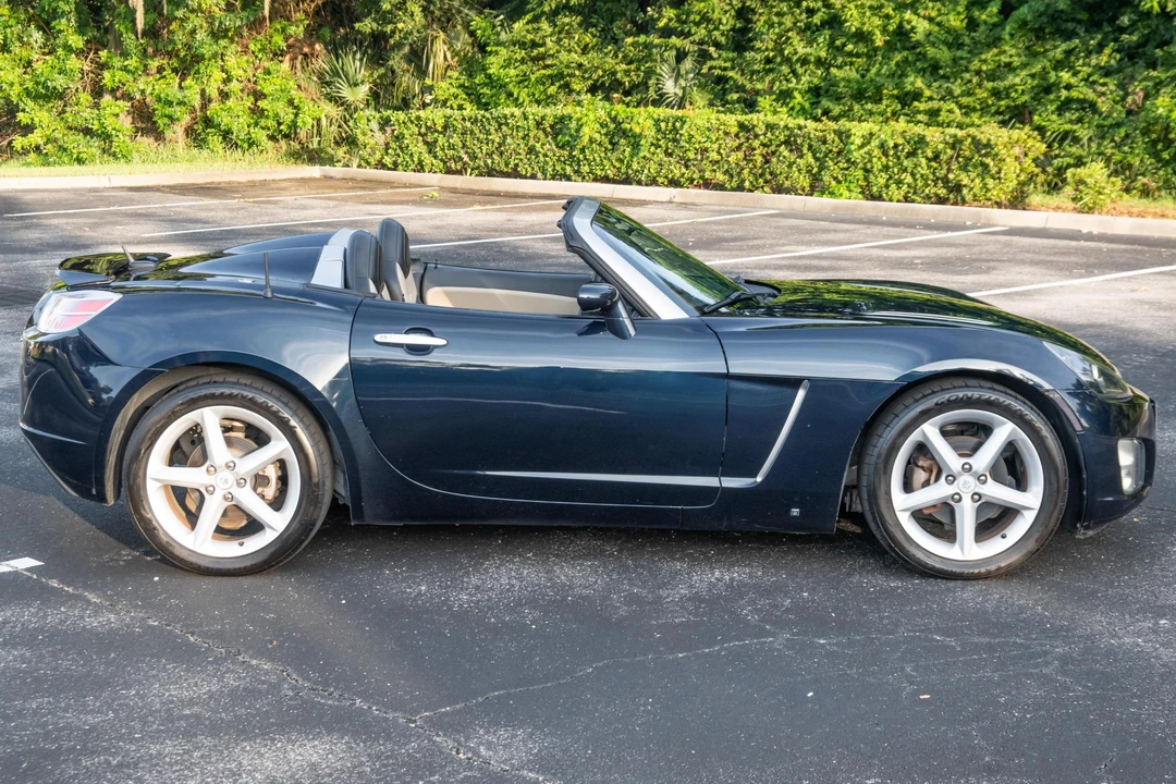 2007 Saturn Sky Red Line - Image 3 of 31