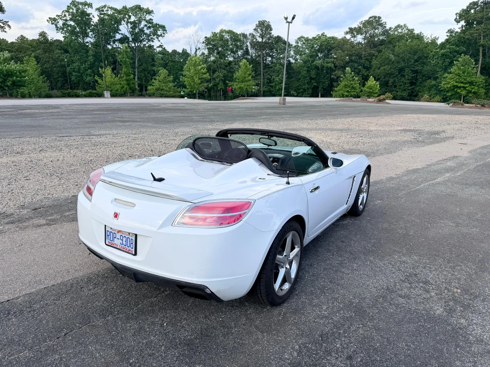 2007 Saturn Sky Red Line - Image 23 of 31