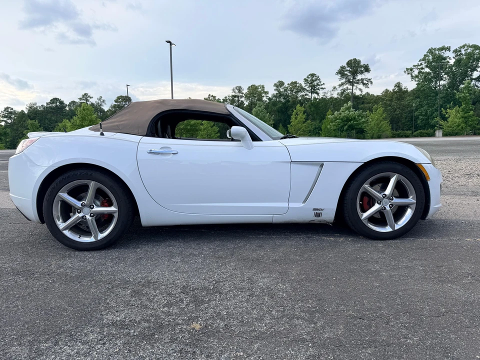 2007 Saturn Sky Red Line - Image 24 of 31