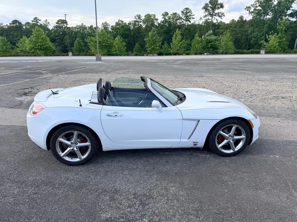 2007 Saturn Sky Red Line - Image 25 of 31