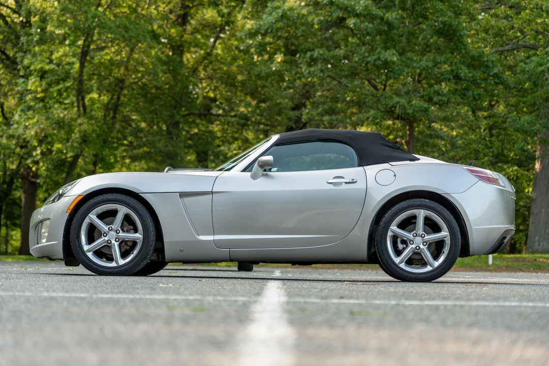 2007 Saturn Sky Red Line - Image 13 of 31