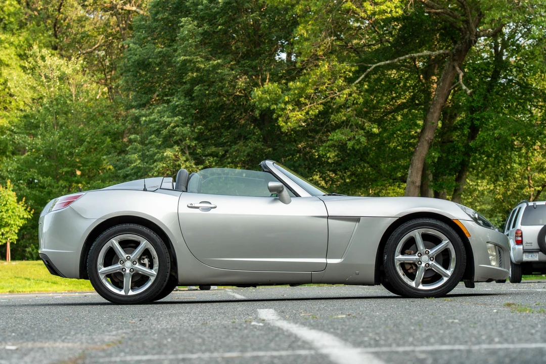 2007 Saturn Sky Red Line - Image 10 of 31