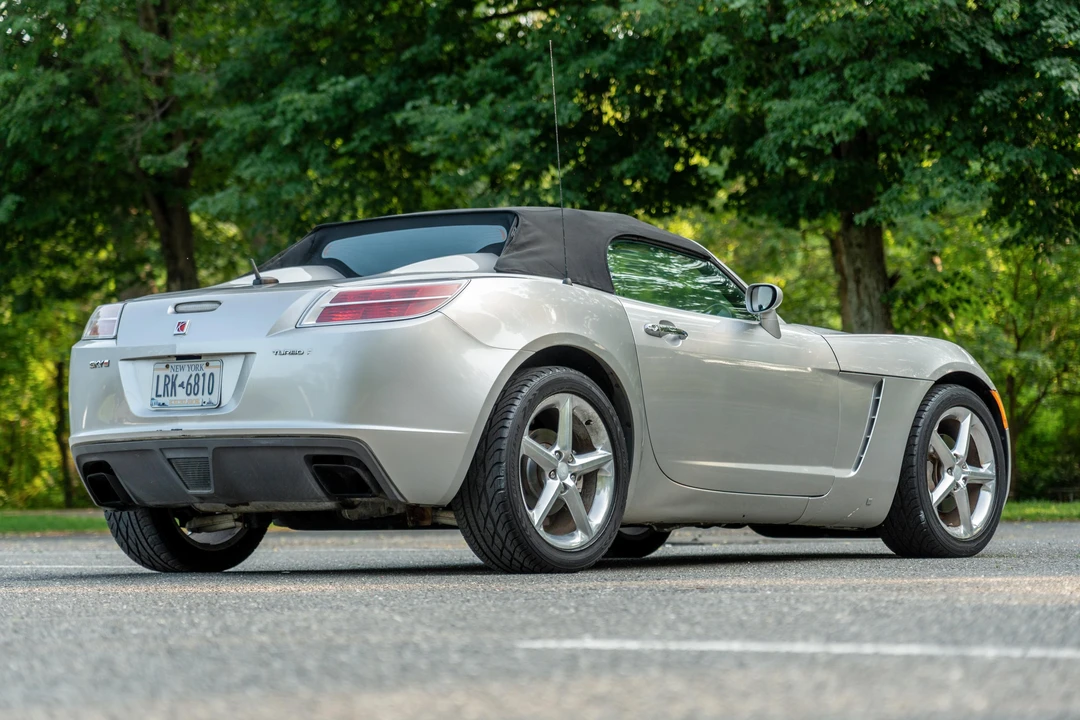 2007 Saturn Sky Red Line - Image 15 of 31