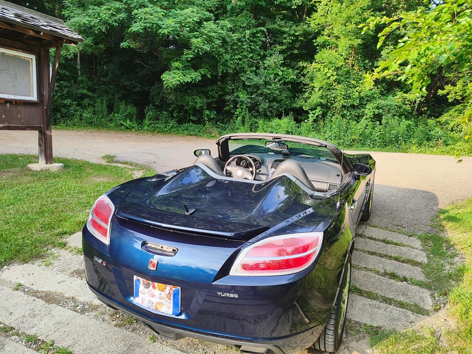2007 Saturn Sky Red Line - Image 17 of 31