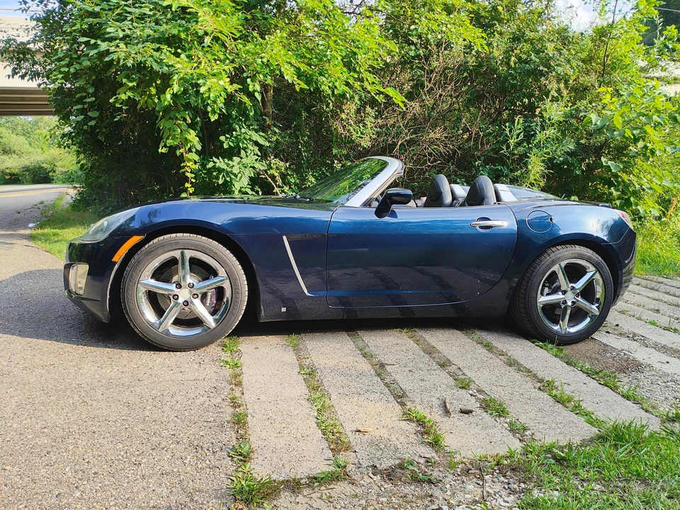 2007 Saturn Sky Red Line - Image 10 of 31