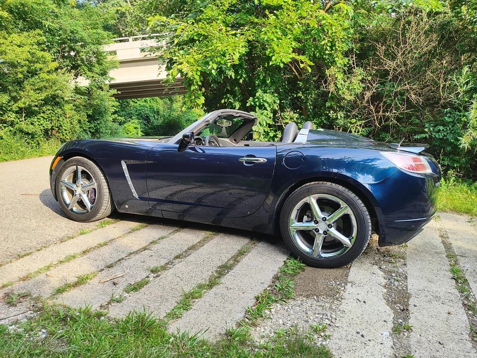 2007 Saturn Sky Red Line - Image 12 of 31