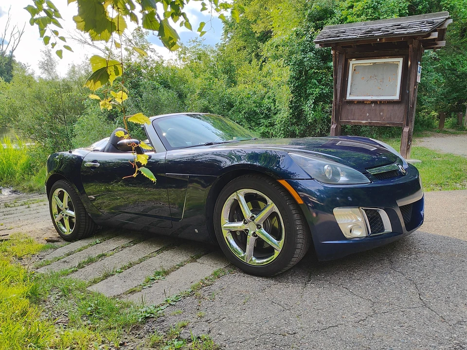2007 Saturn Sky Red Line - Image 20 of 31