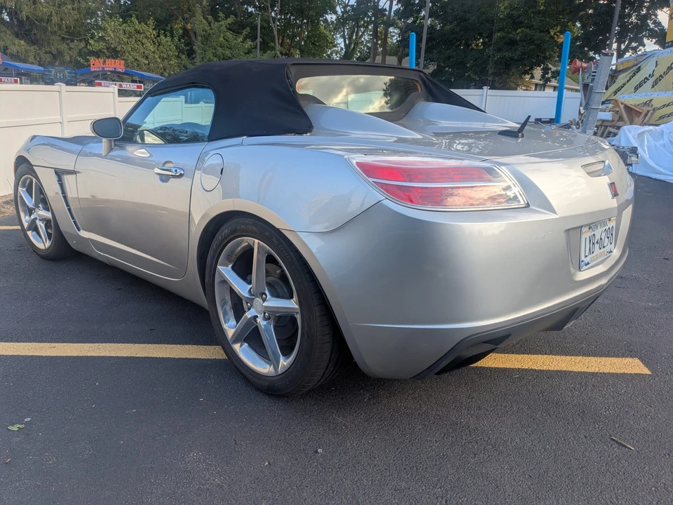 2007 Saturn Sky Red Line - Image 29 of 31