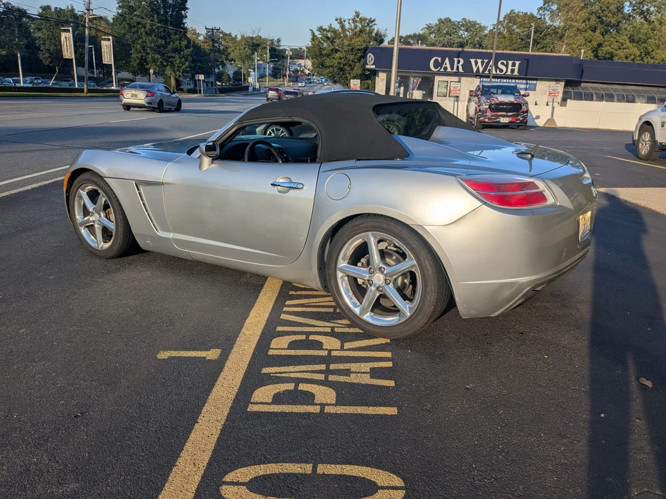 2007 Saturn Sky Red Line - Image 27 of 31