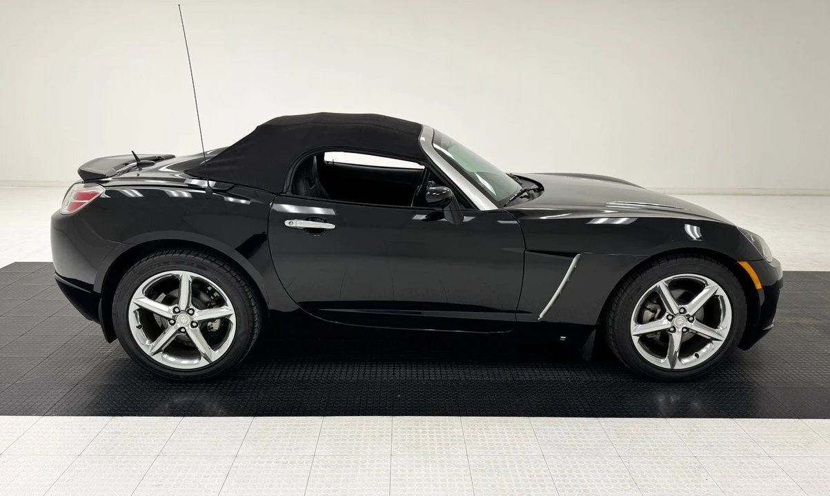 2007 Saturn Sky Red Line - Image 9 of 12