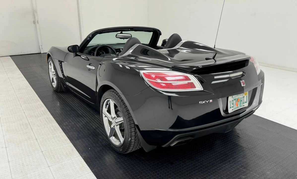 2007 Saturn Sky Red Line - Image 6 of 12