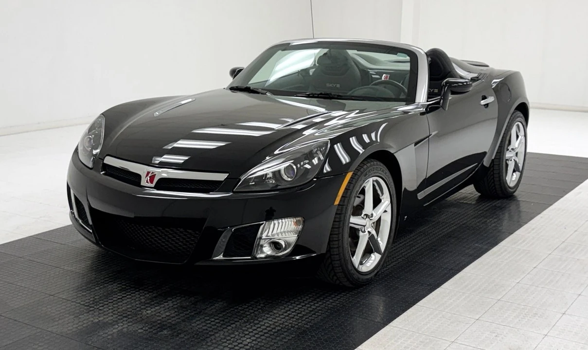 2007 Saturn Sky Red Line - Image 2 of 12