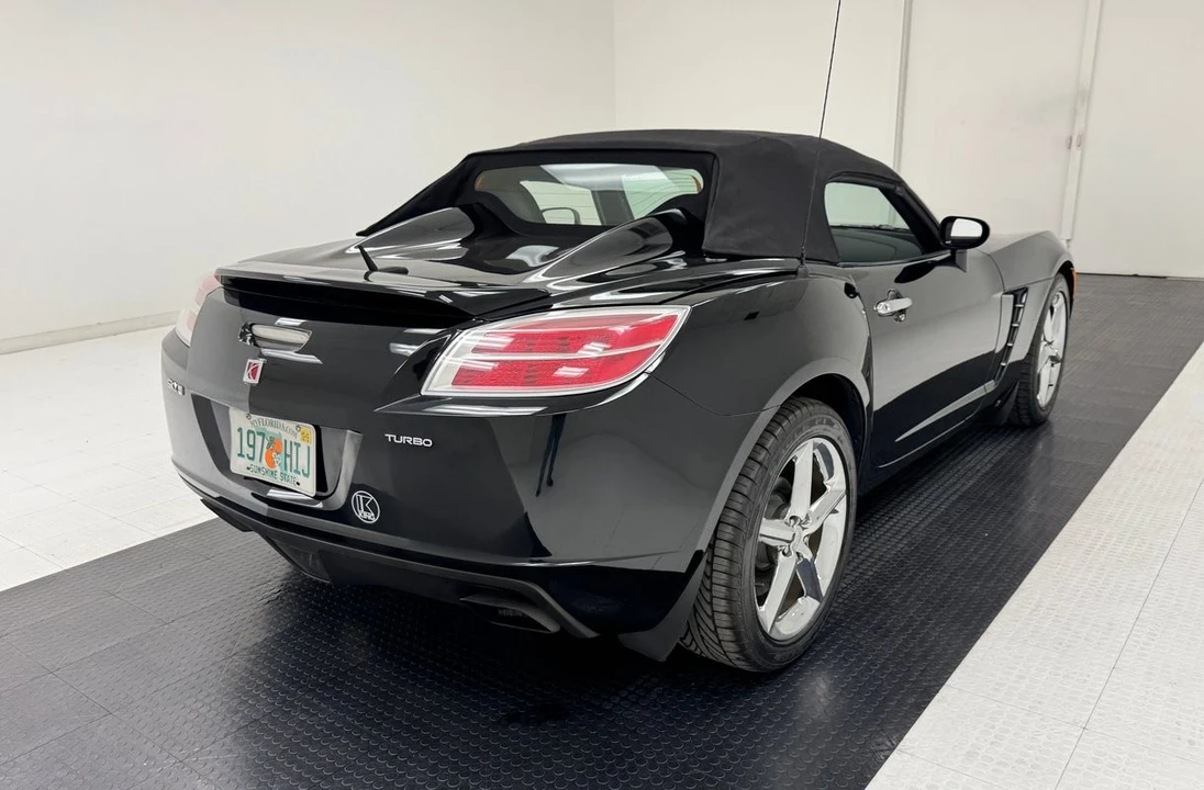 2007 Saturn Sky Red Line - Image 8 of 12