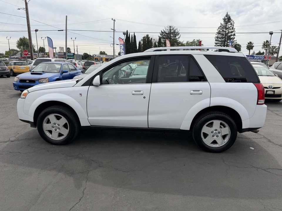 2007 Saturn Vue - Image 3 of 17