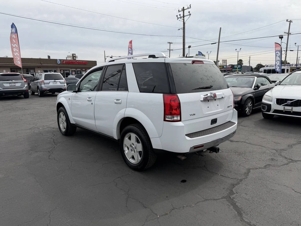 2007 Saturn Vue - Image 4 of 17