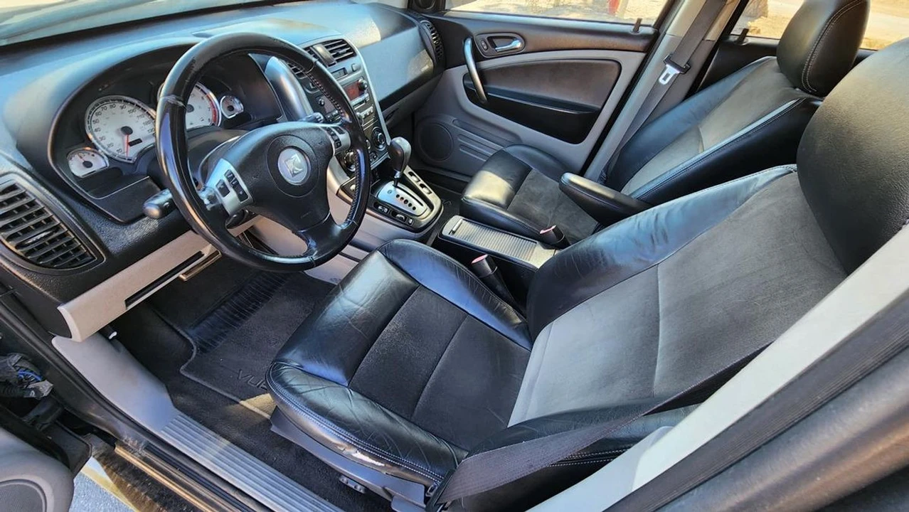 2007 Saturn Vue - Image 9 of 12