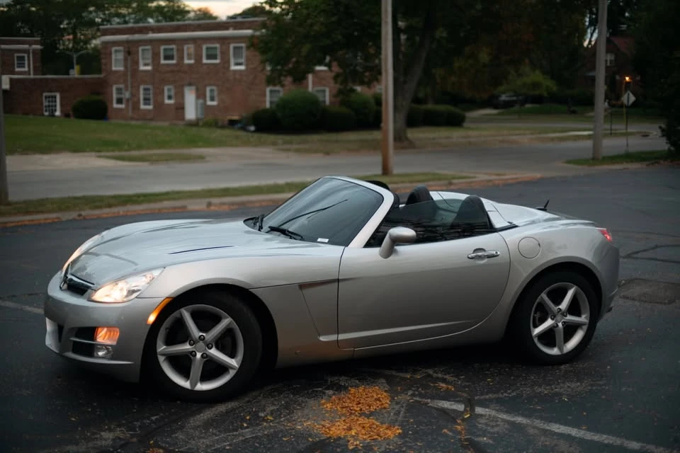 2007 Saturn Sky - Image 11 of 14