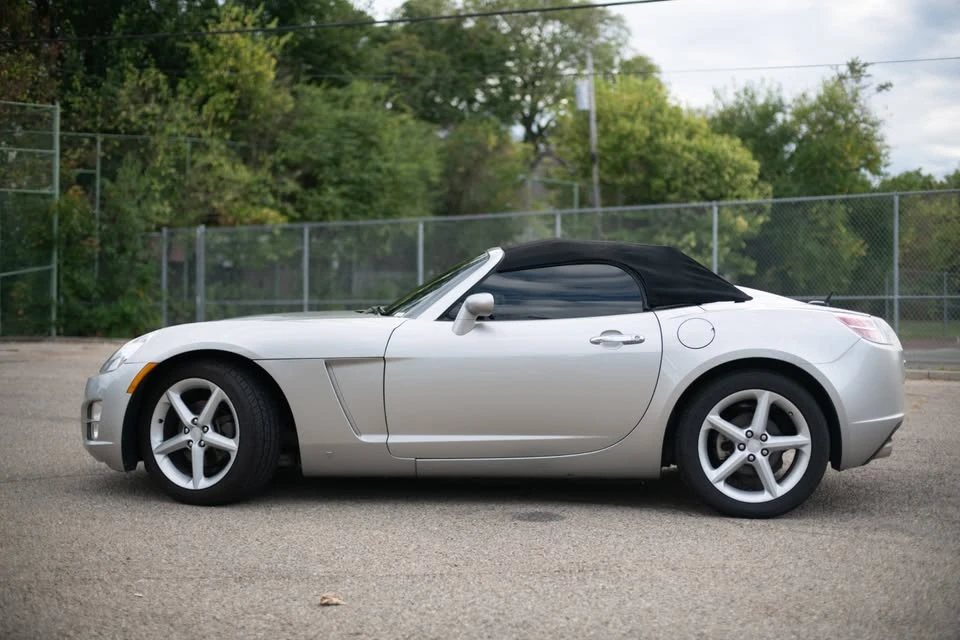 2007 Saturn Sky - Image 5 of 14