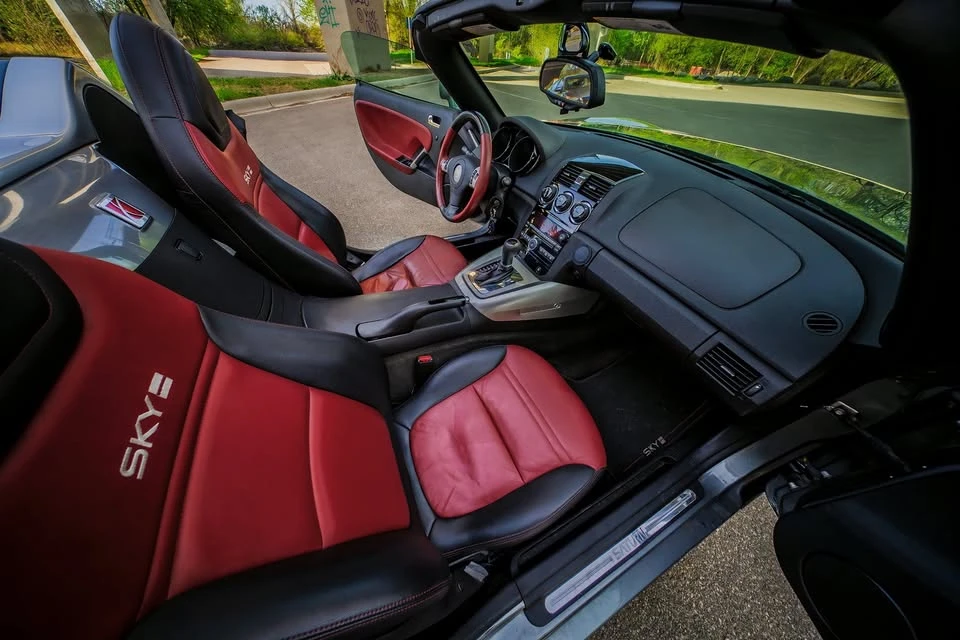 2007 Saturn Sky Red Line - Image 16 of 21