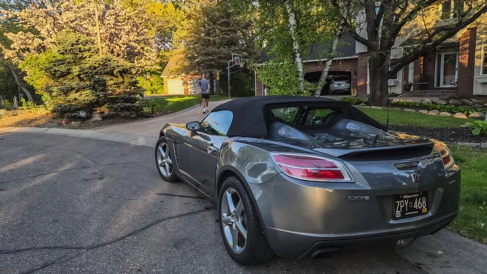 2007 Saturn Sky Red Line - Image 19 of 21