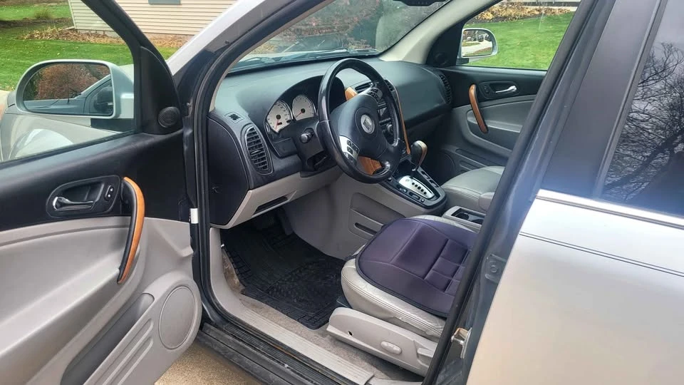 2007 Saturn Vue - Image 10 of 16