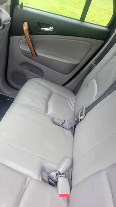 2007 Saturn Vue - Image 4 of 16