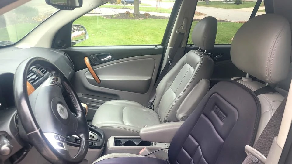 2007 Saturn Vue - Image 9 of 16
