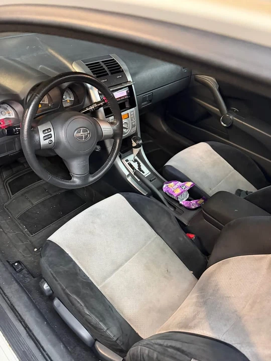 2007 Scion tC - Image 2 of 12