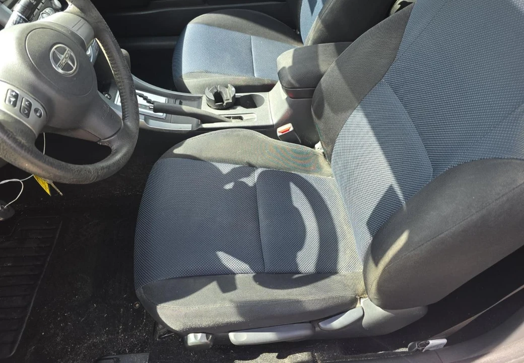2007 Scion tC - Image 10 of 17