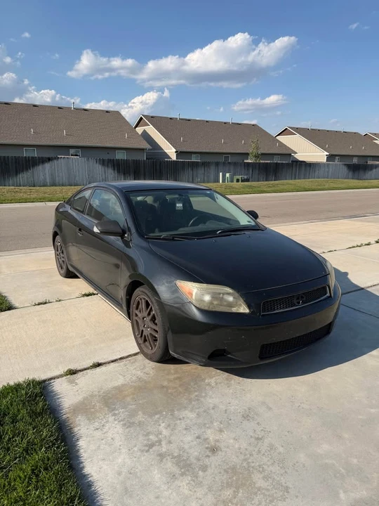 2007 Scion tC - Image 2 of 5