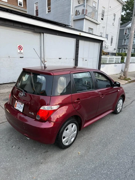 2007 Scion xA - Image 7 of 9