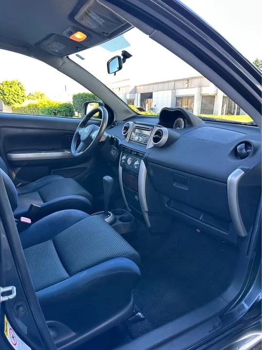 2007 Scion xA - Image 11 of 12