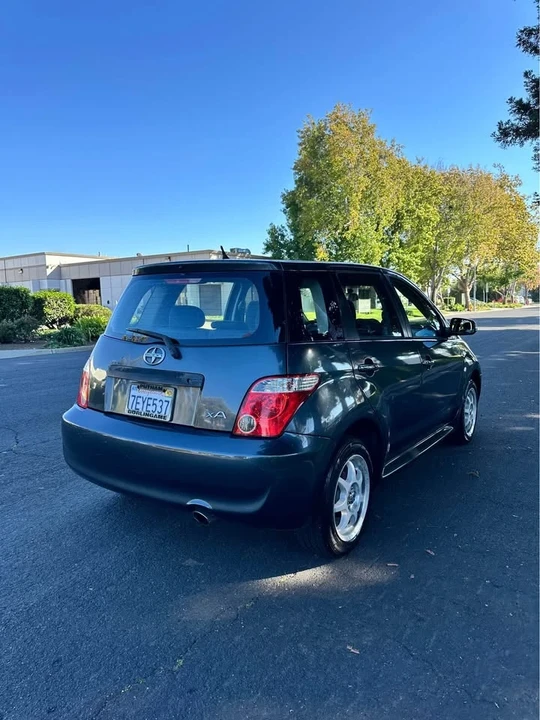 2007 Scion xA - Image 4 of 12
