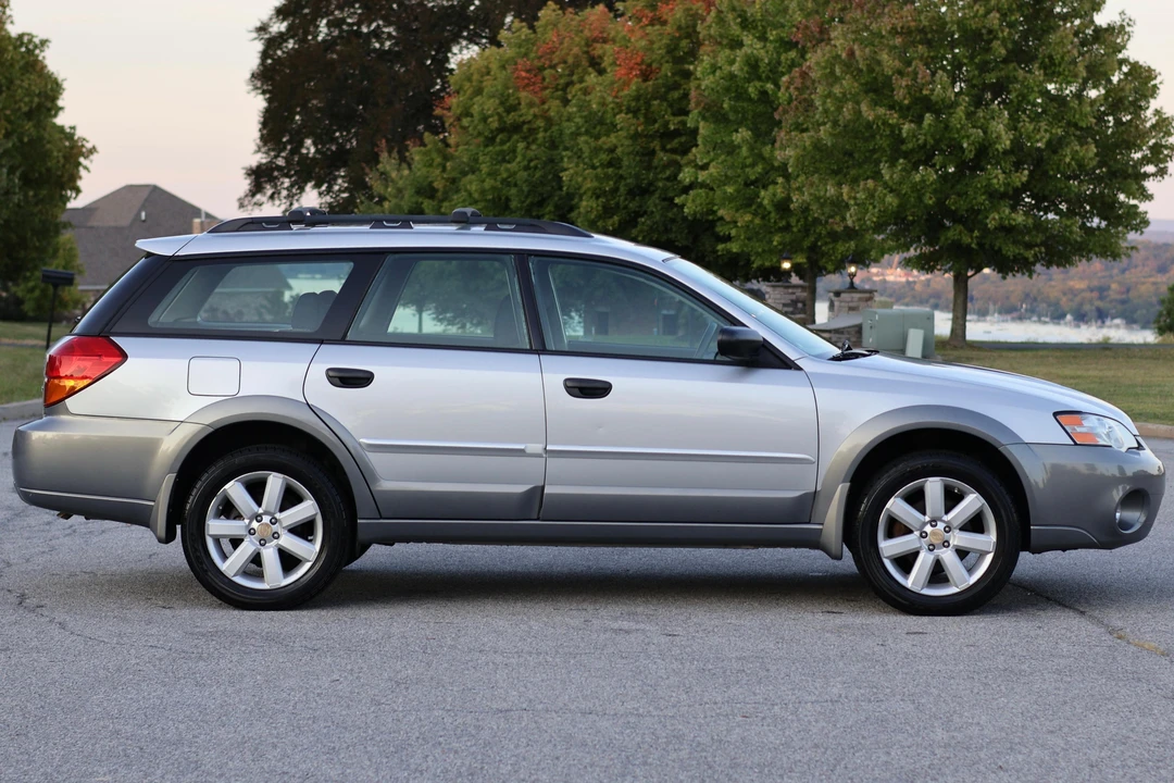 2007 Subaru Outback 3rd Gen - Image 3 of 31