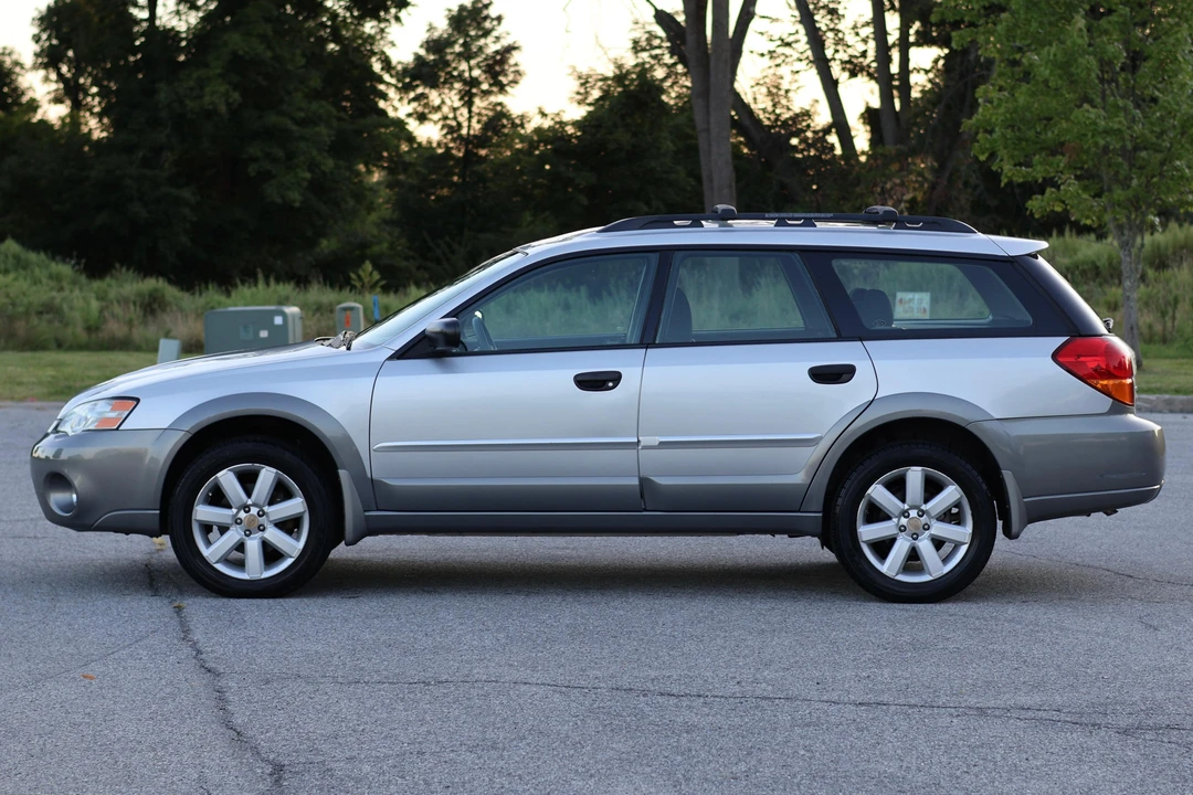 2007 Subaru Outback 3rd Gen - Image 9 of 31