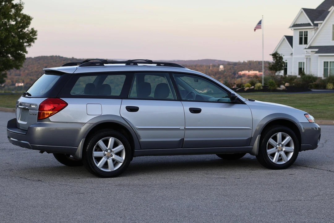 2007 Subaru Outback 3rd Gen - Image 14 of 31