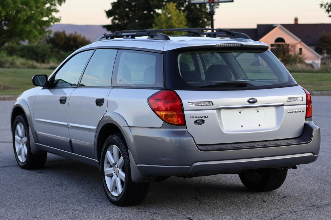 2007 Subaru Outback 3rd Gen - Image 12 of 31