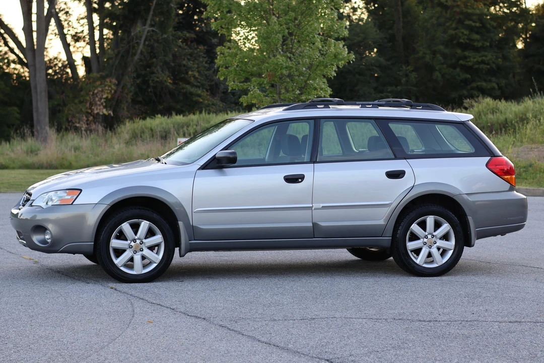 2007 Subaru Outback 3rd Gen - Image 8 of 31