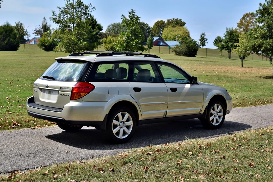 2007 Subaru Outback 3rd Gen - Image 9 of 31