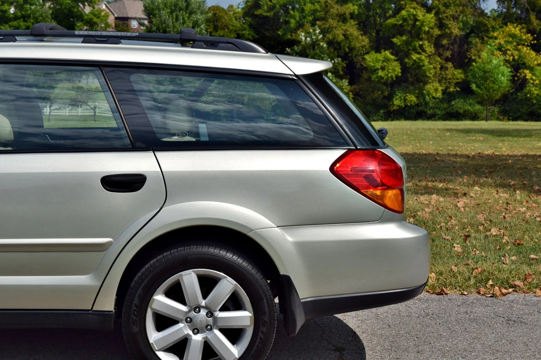 2007 Subaru Outback 3rd Gen - Image 18 of 31